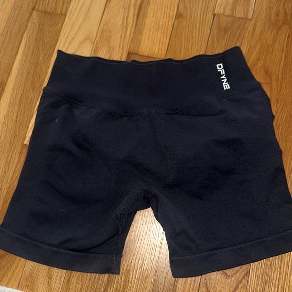 Dfyne Dynamic Shorts - Picture 1 of 2